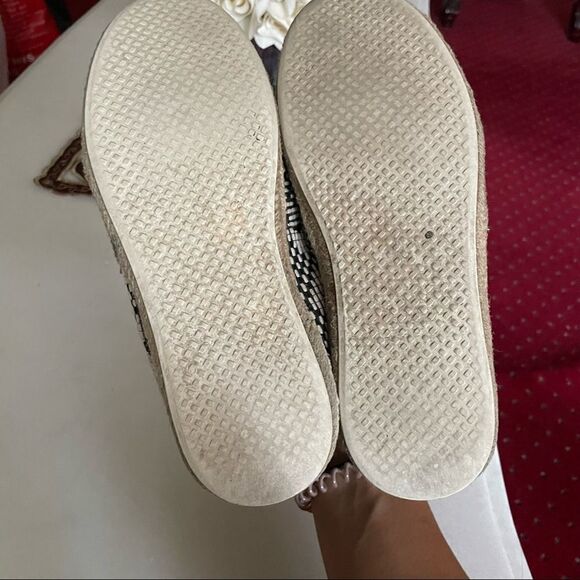 TOMS Black Geometric Diamond Woven Espadrilles - Picture 6 of 6